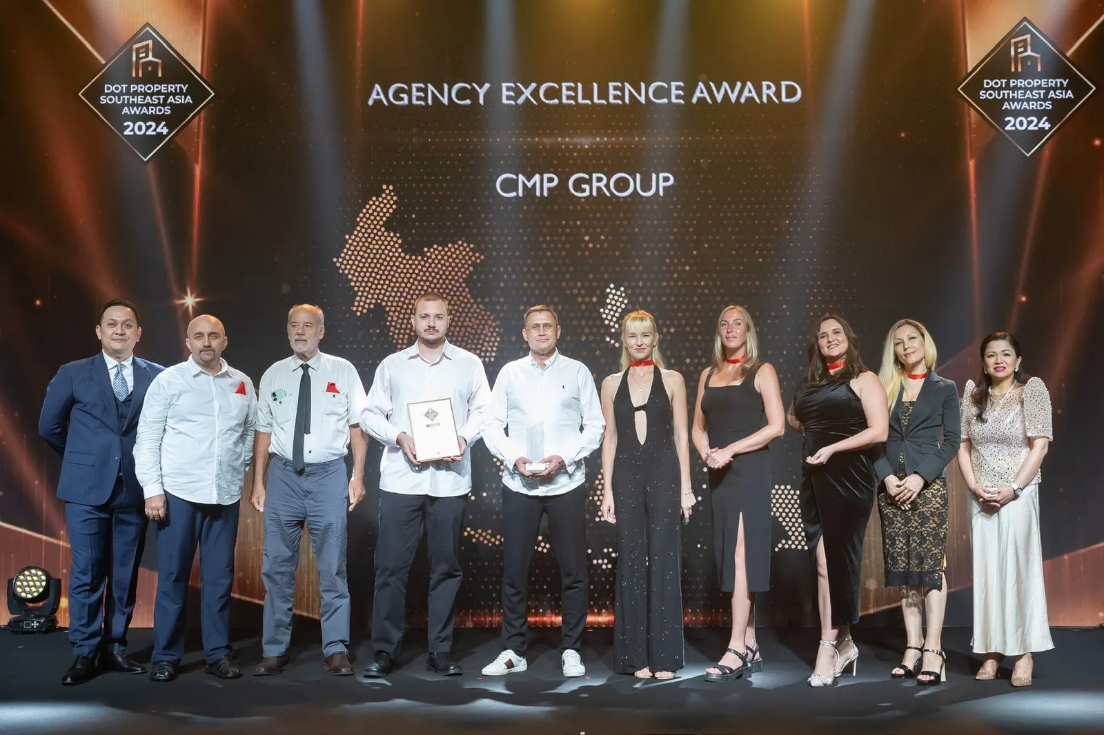 Команда CMP Group на вручении Agency Excellence Award — Dot Property Southeast Asia Awards