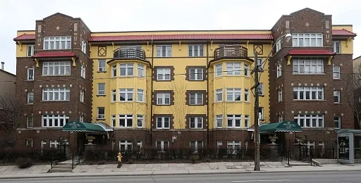 В Торонто выставлена на продажу бывшая квартира Эрнеста Хемингуэя