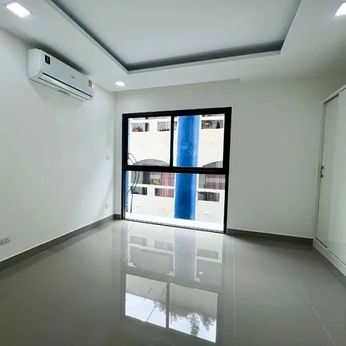 one-room apartment