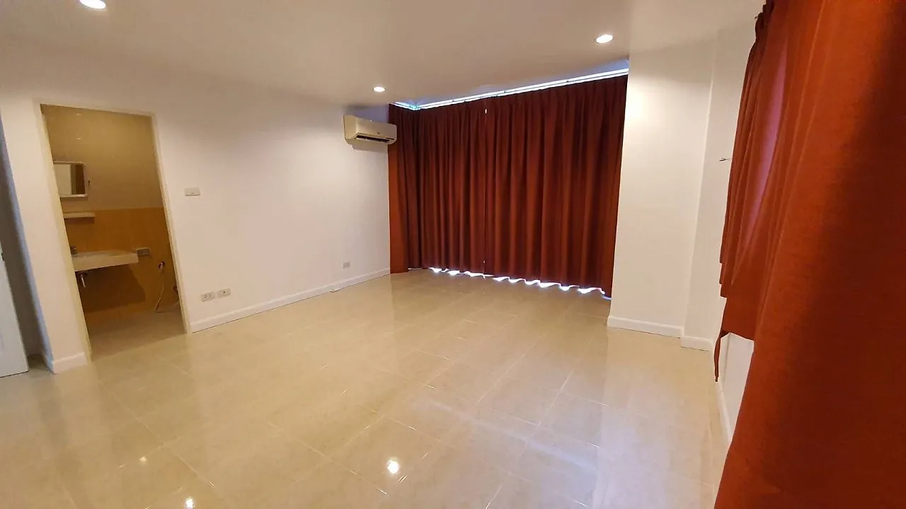 Коммерческая недвижимость 450 м² — Пхукет — фото 8